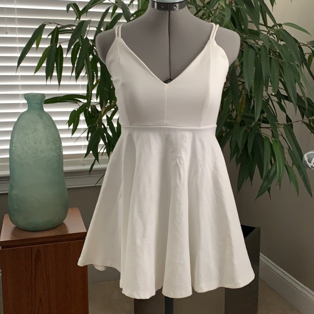 Windsor White Mini Dress - Picture 1 of 13